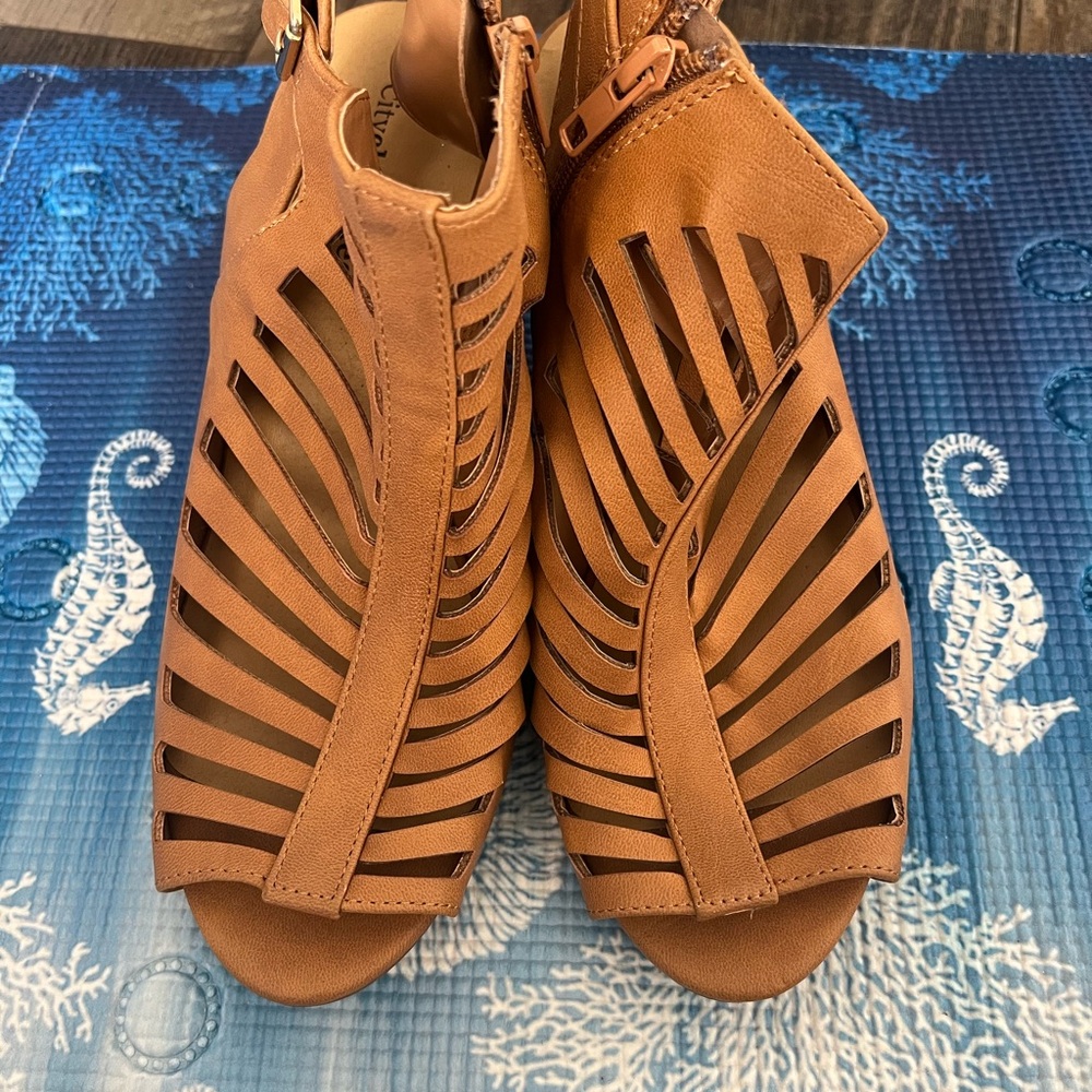 Cato Tan Sandals with Geometric Cut-Out Design